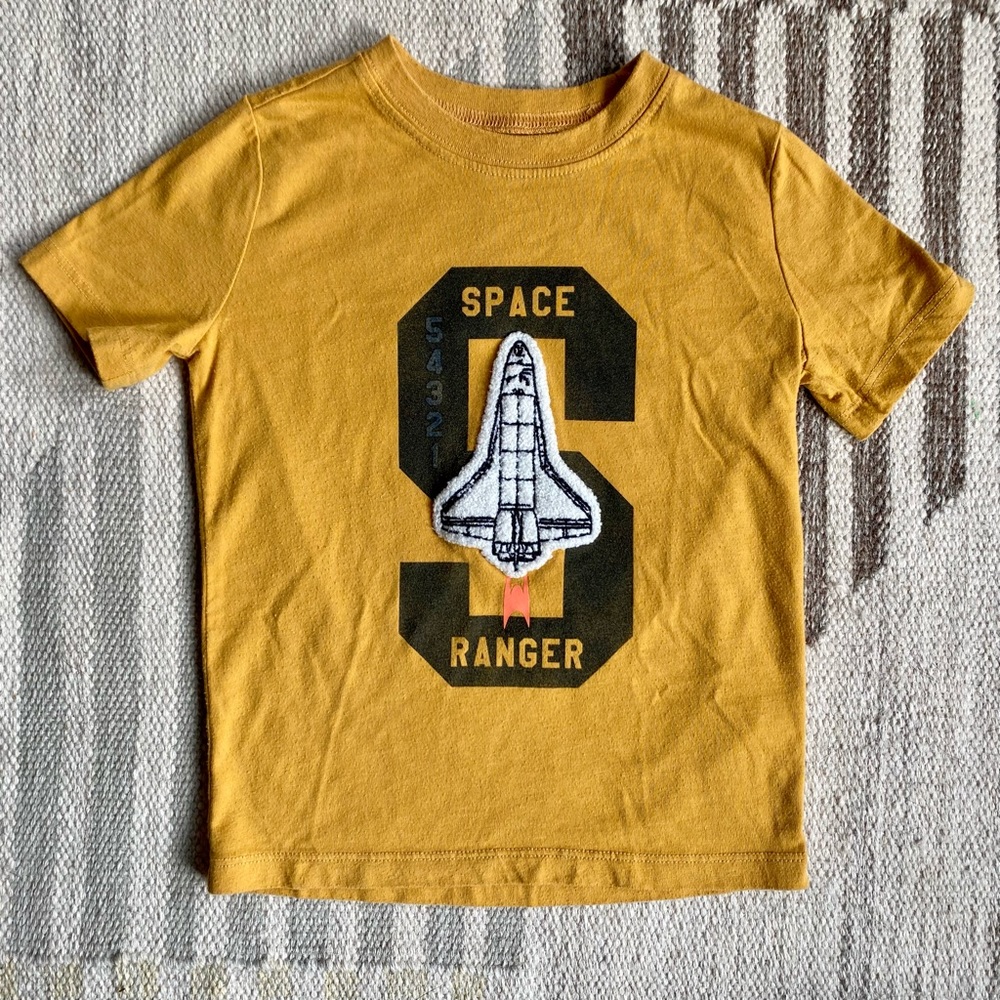 [oshkosh] appliqué space shirt